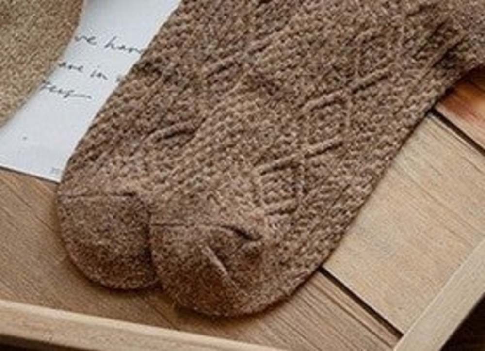 Heart And Diamond Pattern Tube Socks In Brown - Picture 4 of 7